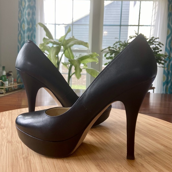 Black Leather Enzo Angiolini Platform Heels-8M - Picture 1 of 13